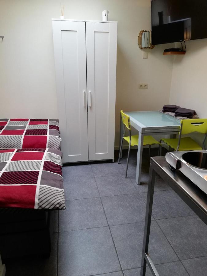 Budgetroom Lommel Extérieur photo